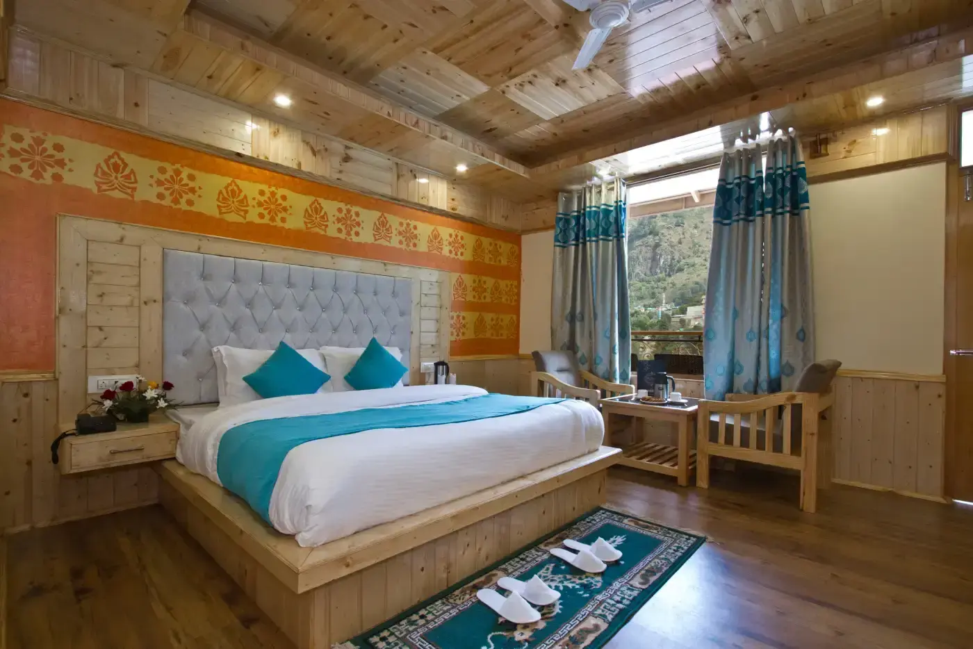 beautiful hotel room